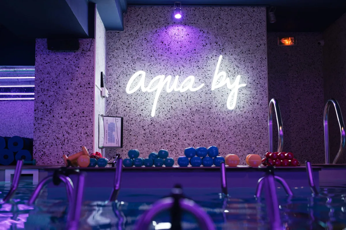 Photo de AQUA BY CHARONNE