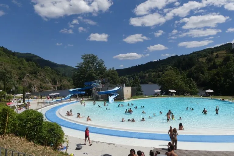 Photo de BASE AQUATIQUE EYRIUM