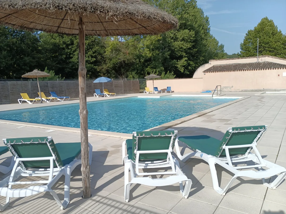 Photo de CAMPING MUNICIPAL DU LAC FERRIÉ
