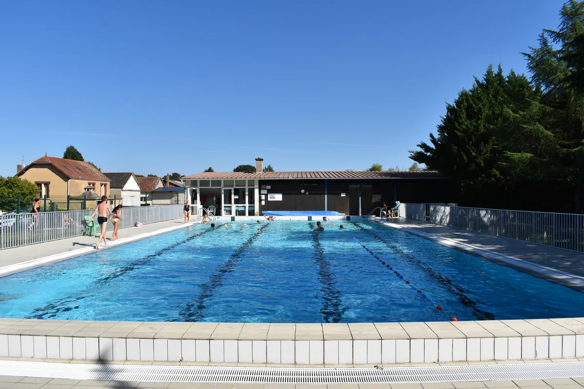 Photo de PISCINE COMMUNAUTAIRE