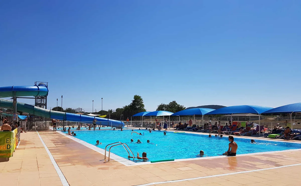 Photo de Piscine d'été "Aquaforme"