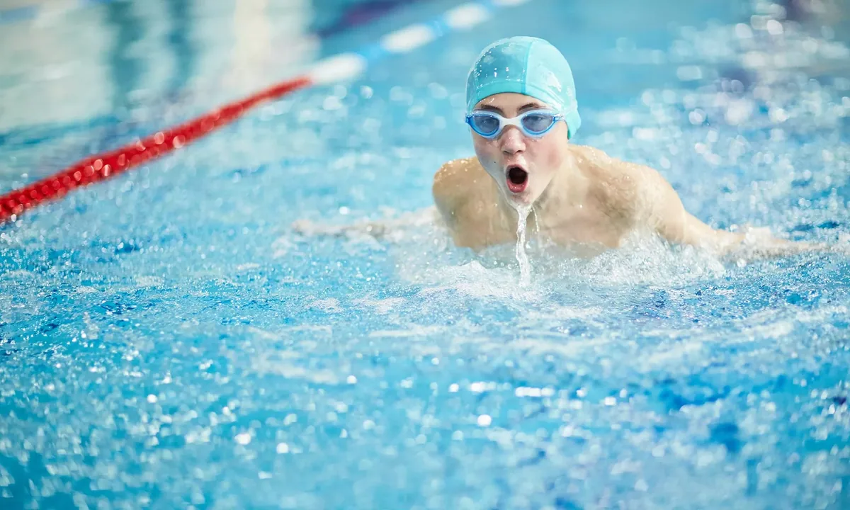 piscine des vallons vidauban generique enfant nage