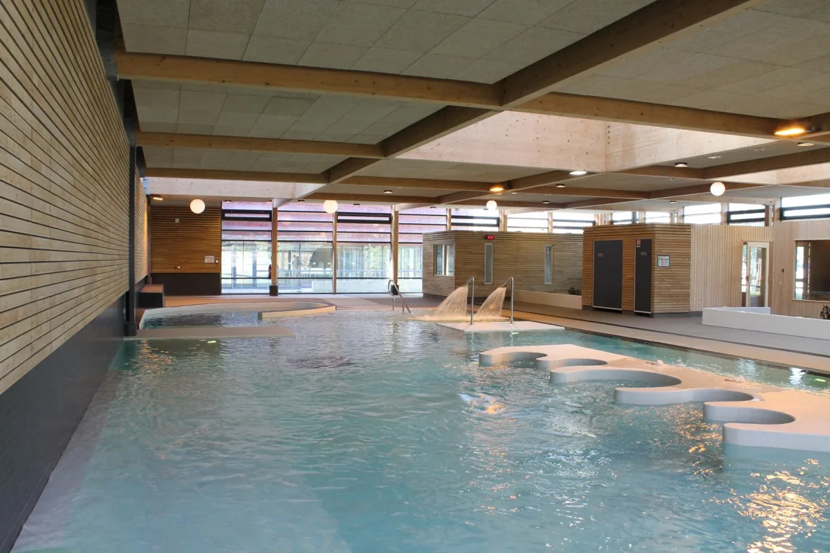 Photo de Piscine des Murs à Pêches