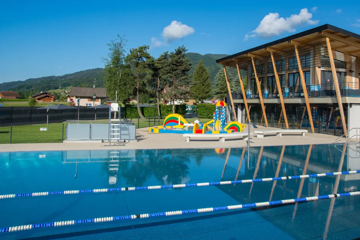 Photo de PISCINE INTERCOMMUNALE