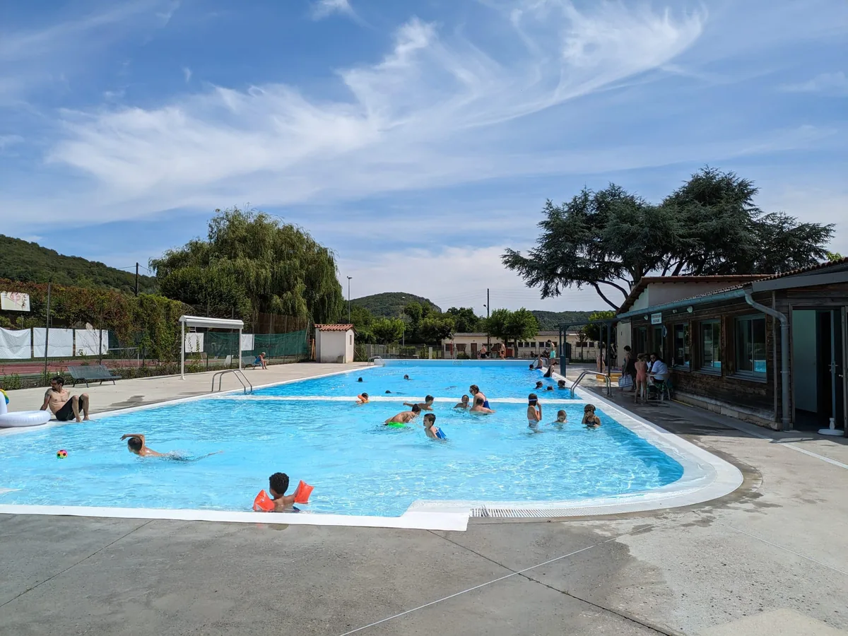 Photo de Piscine Intercommunale of Surgie