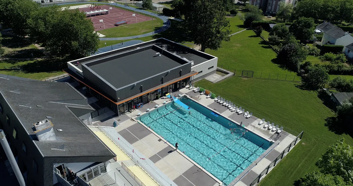 Photo de PISCINE INTERCOMMUNALE