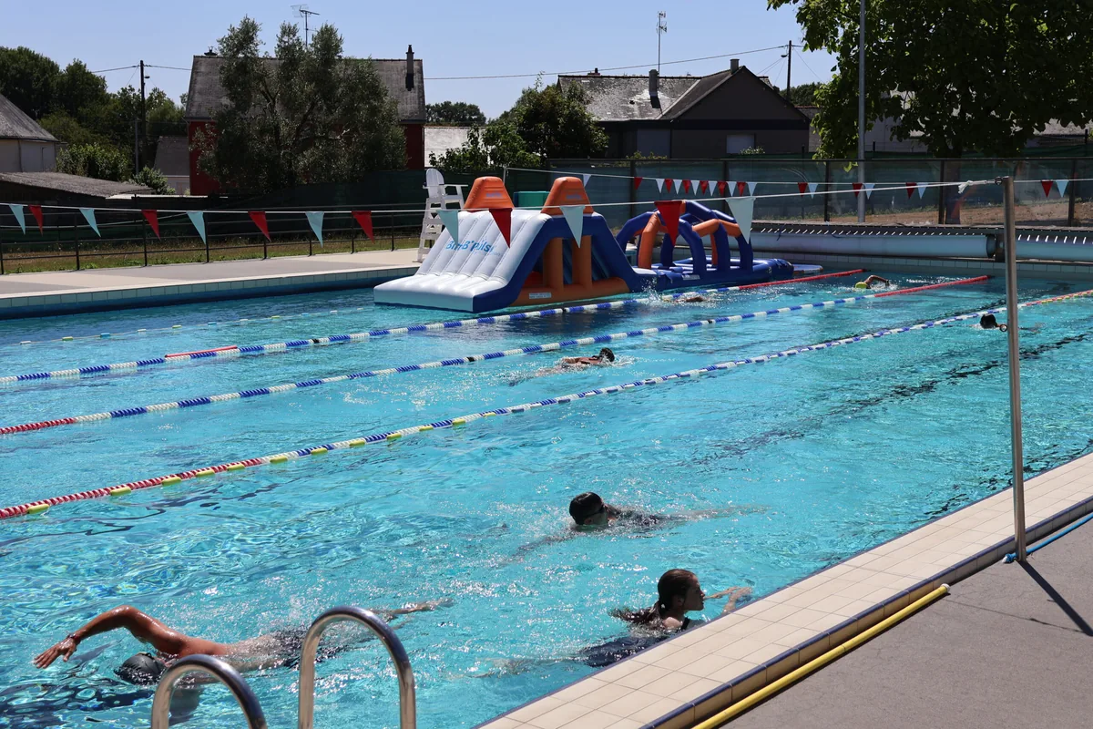 Photo de PISCINE INTERCOMMUNALE
