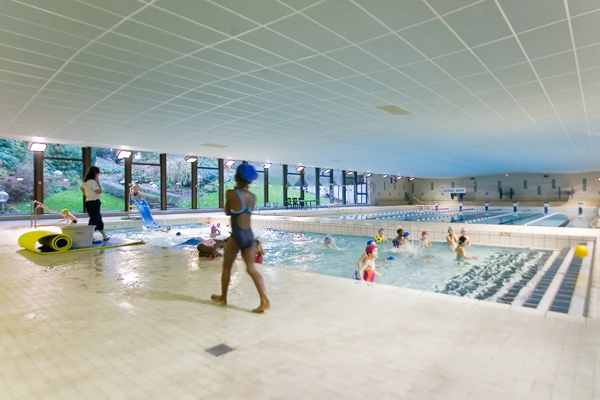 Photo de PISCINE MUNICIPALE JEAN TARIS